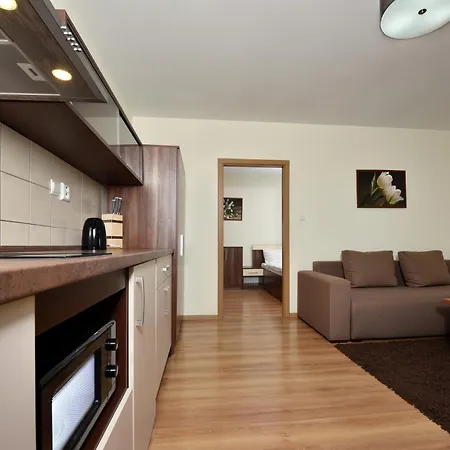 Aplend Julia 3* טטרנסקה לומניקה