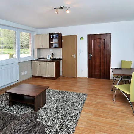 Aplend Julia בית הארחה