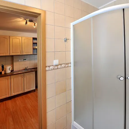 Aplend Julia בית הארחה 3*