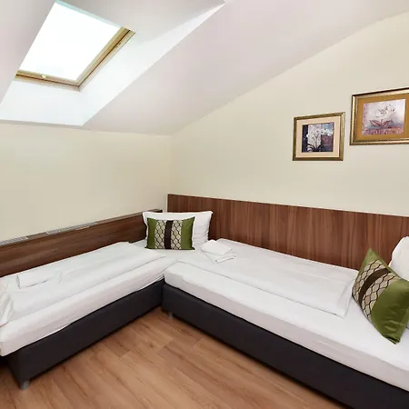 Aplend Julia 3* 타트란스카롬니카